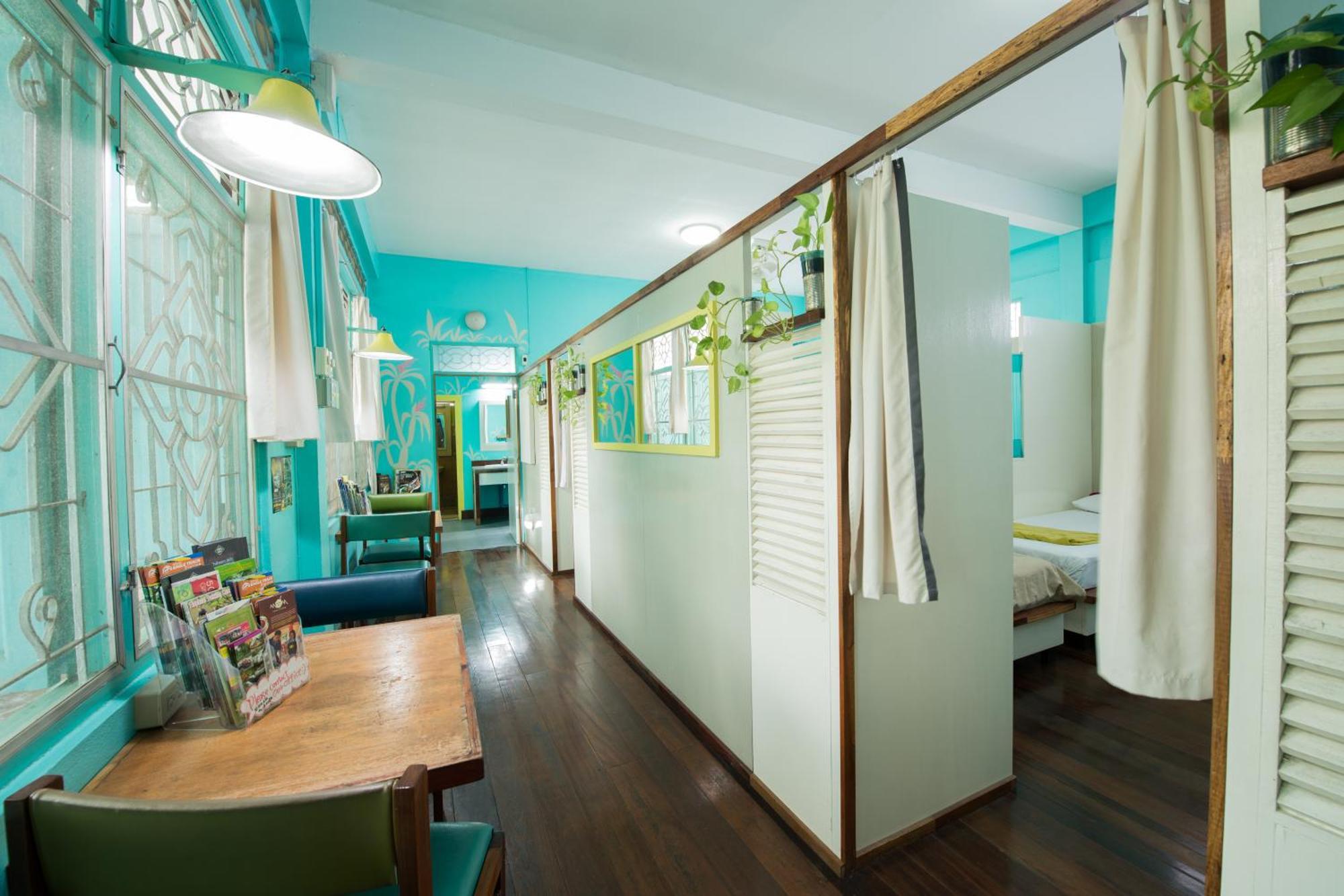 60 Blue House Hotell Chiang Mai Rum bild
